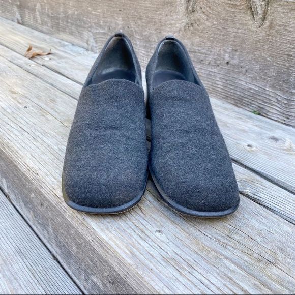 Stuart Weitzman Gray Wool chunky heel loafers 9.5 - Picture 3 of 9